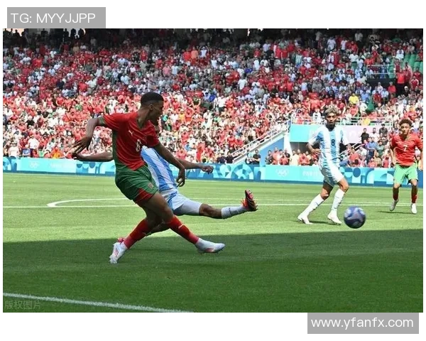 街头偶遇足球明星瞬间记录与球迷互动的精彩视频分享